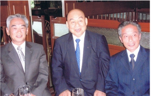 池口恵観がよど号事件の容疑者と対談した際の写真
